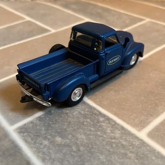 Old Navy Chevrolet Model Pick-Up Truck - Picture 2 of 7